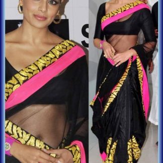 Bollywood Beauty Bipasha Basu in Black Saree-0